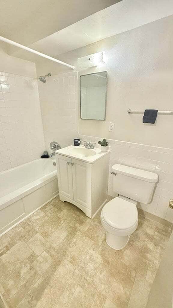 Image (7) - The Sloan