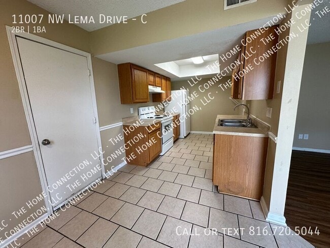 Building Photo - 11007 NW Lema Dr