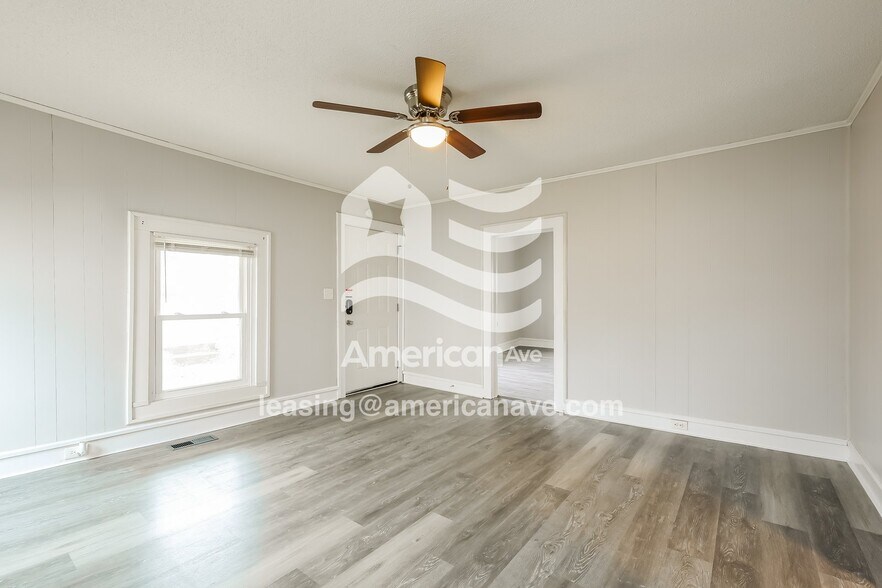 Building Photo - 204 Woodside Ave