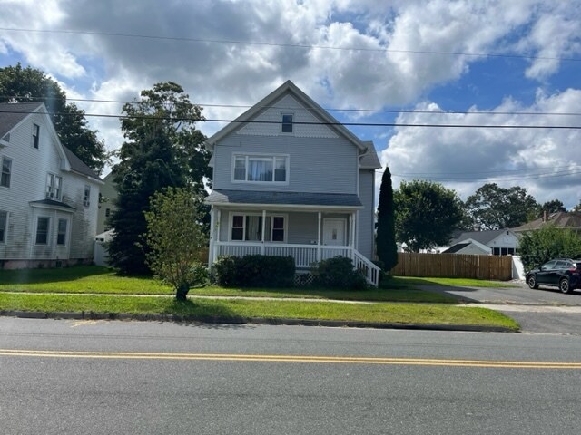 Front of house - 121 Chestnut St