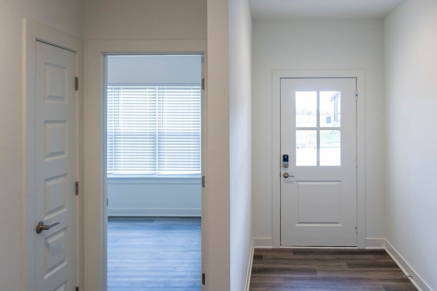 Building Photo - 19963 Cornice St