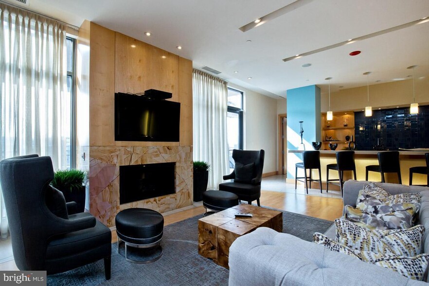 Building Photo - 475 K St NW