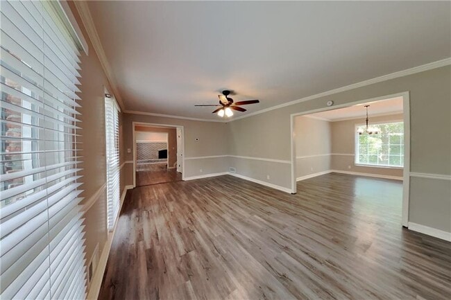 Building Photo - 3770 Fox Hills Dr SE