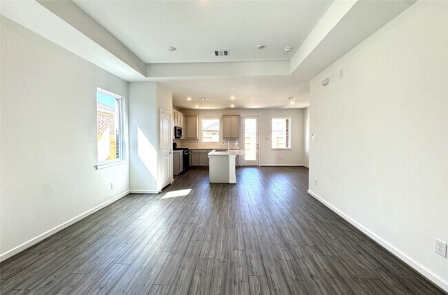 Building Photo - 9723 Pettus Crk Dr