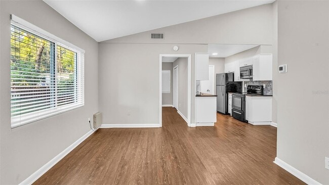 Building Photo - 7613 Amherst St