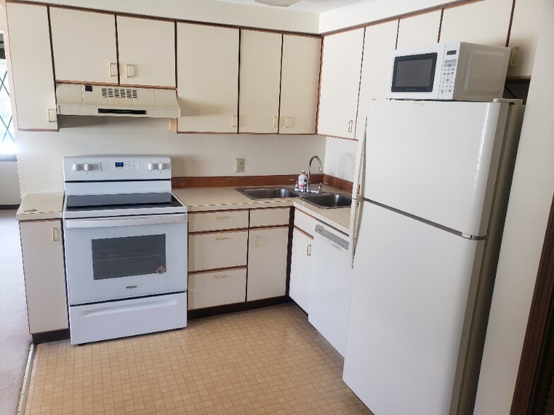 Primary Photo - 1333 Pierce Ave