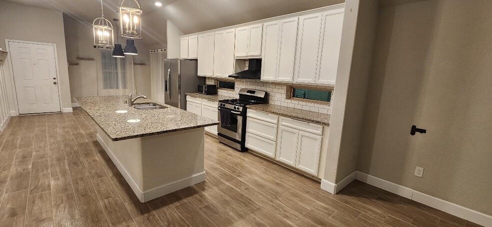kitchen - 5022 Brewcastle Ln
