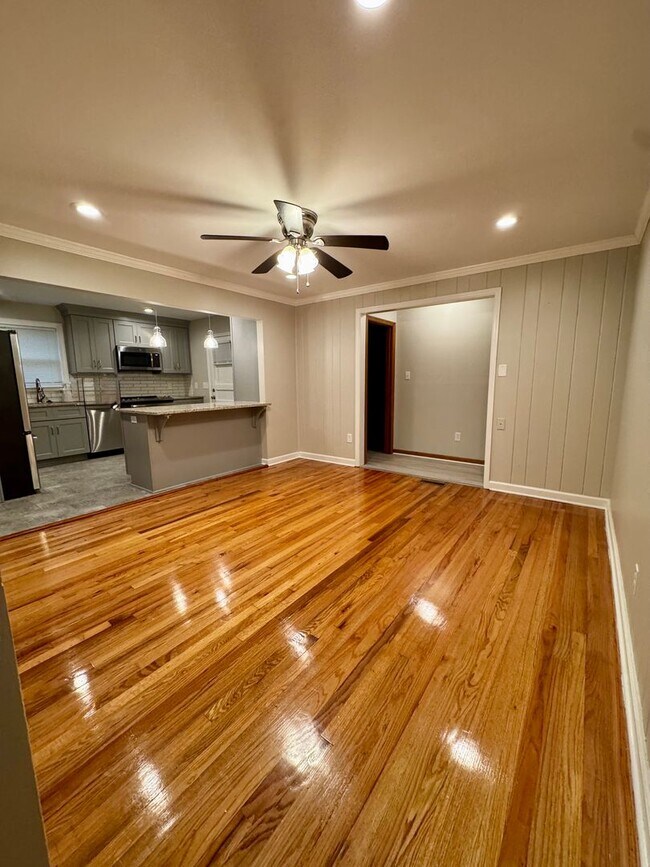 Building Photo - 2720 Hazel St