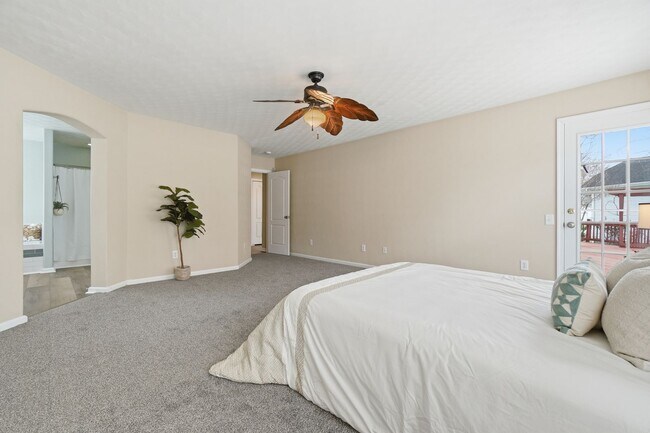 Building Photo - Freshly Renovated & Ready NOW! A First-Time Rental in Castleton! Pet Friendly - Fenced Yard - Gre...