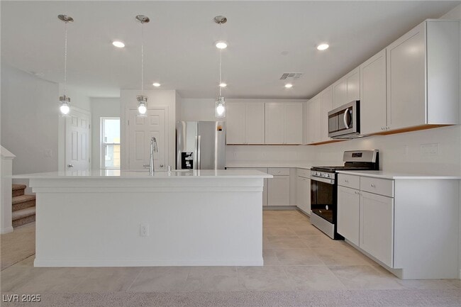 Building Photo - 8452 Vulturo Ave