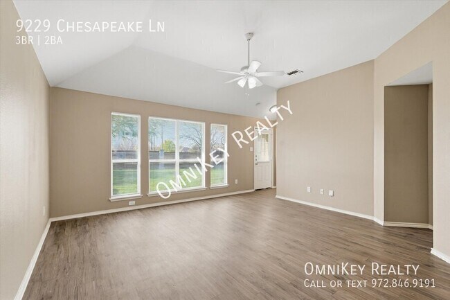 Building Photo - 9229 Chesapeake Ln