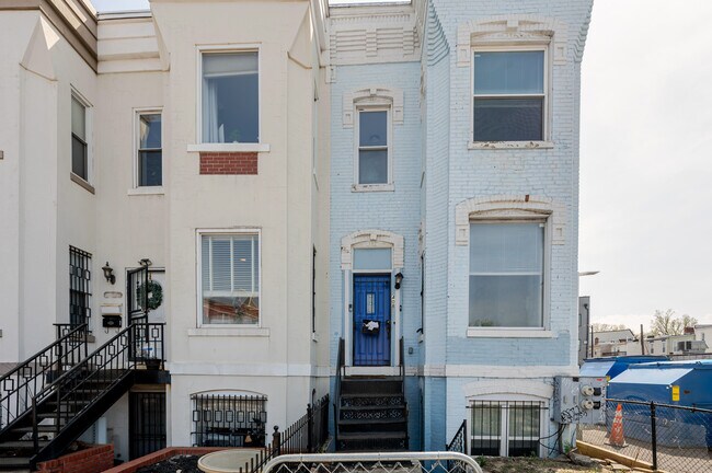 Building Photo - 408 Rhode Island Ave NW