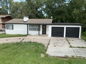 Building Photo - 5236 Ames Ave
