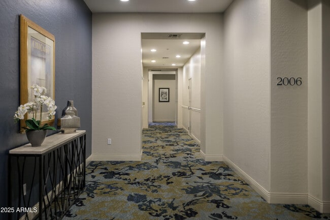 Building Photo - 2989 N 44th St