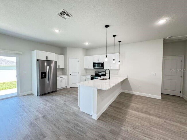 Building Photo - 15096 SW 51st Ave