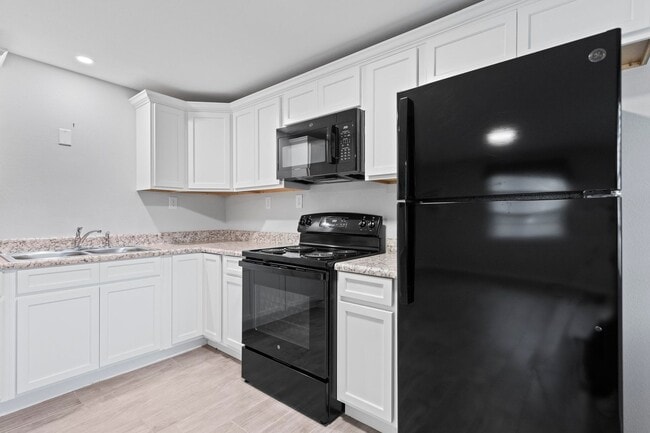 Building Photo - Quaint 1 bedroom cottage in Fort Walton Be...