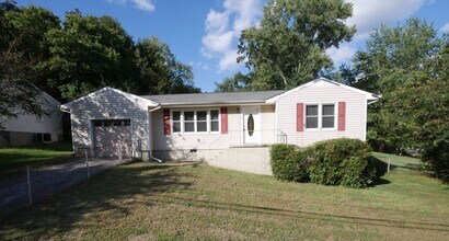Building Photo - 3 BR 2 BA For Rent in Red Bank