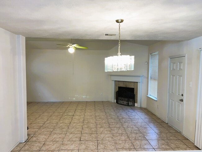 Building Photo - 34511 Park Green Dr