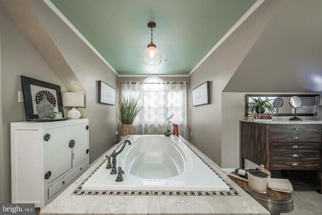 Building Photo - 1401 Windjammer Ct