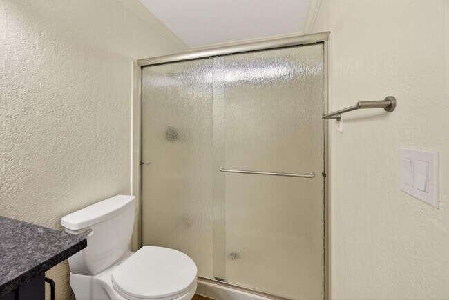 Building Photo - 1517 Westfield Way