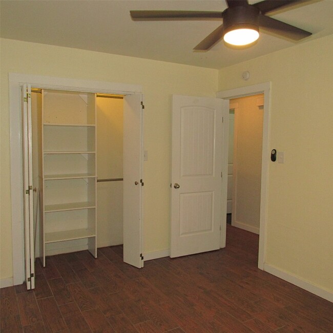Building Photo - 1200 Brentwood St