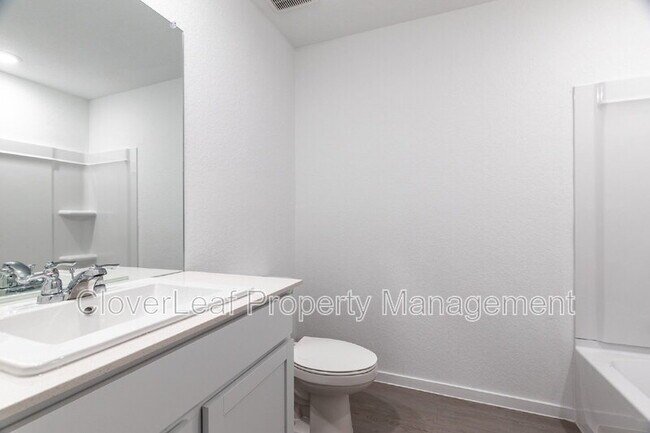 Building Photo - 3338 Gingham Pt
