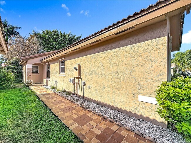 Building Photo - 17738 SW 20th St