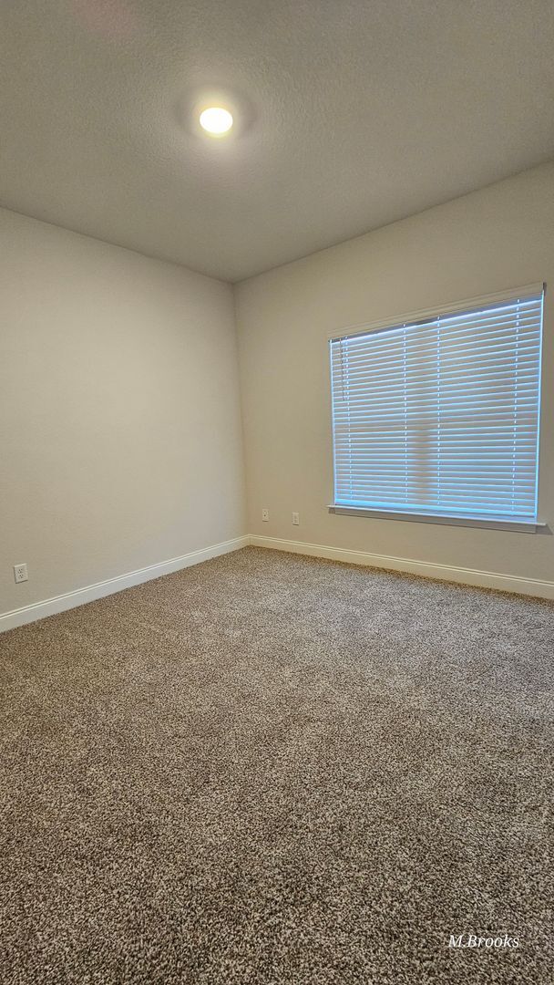 Building Photo - 5139 Grand Oak Cir