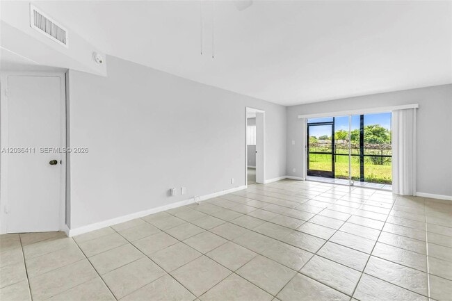 Building Photo - 7900 Fairview Dr