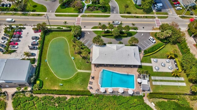 Building Photo - 333 NE 21st Ave