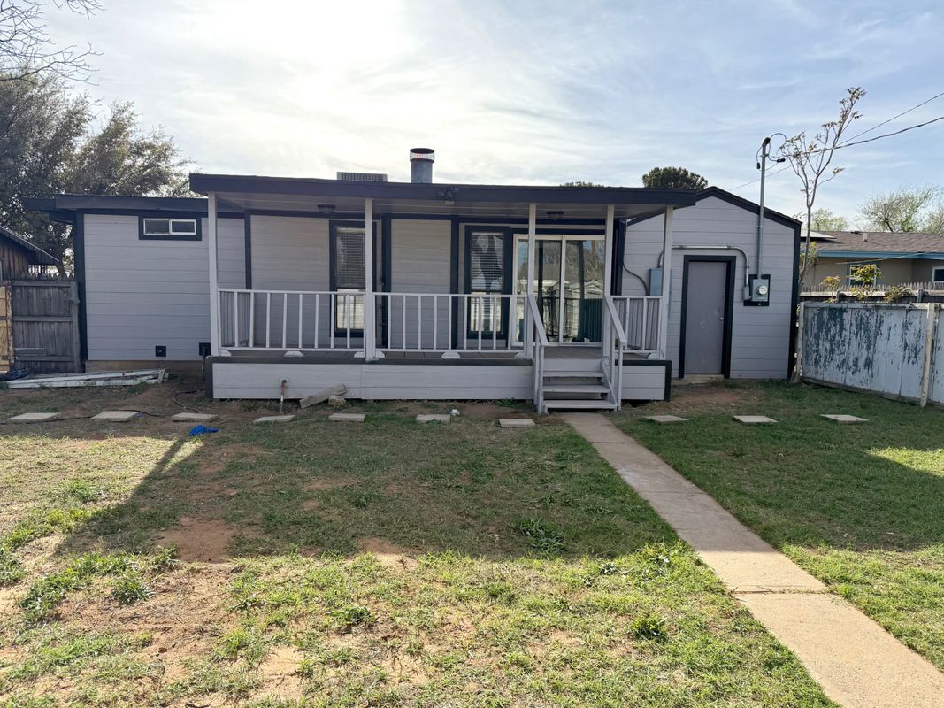 Building Photo - 2736 N Muskingum Ave