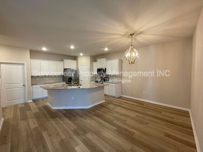 Building Photo - 7844 Stonebrook Cir