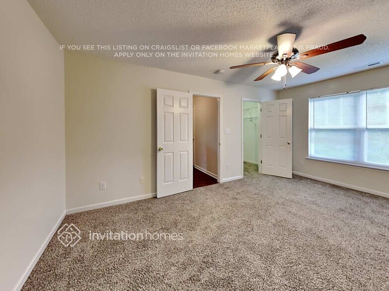 Building Photo - 3612 Deering Dr