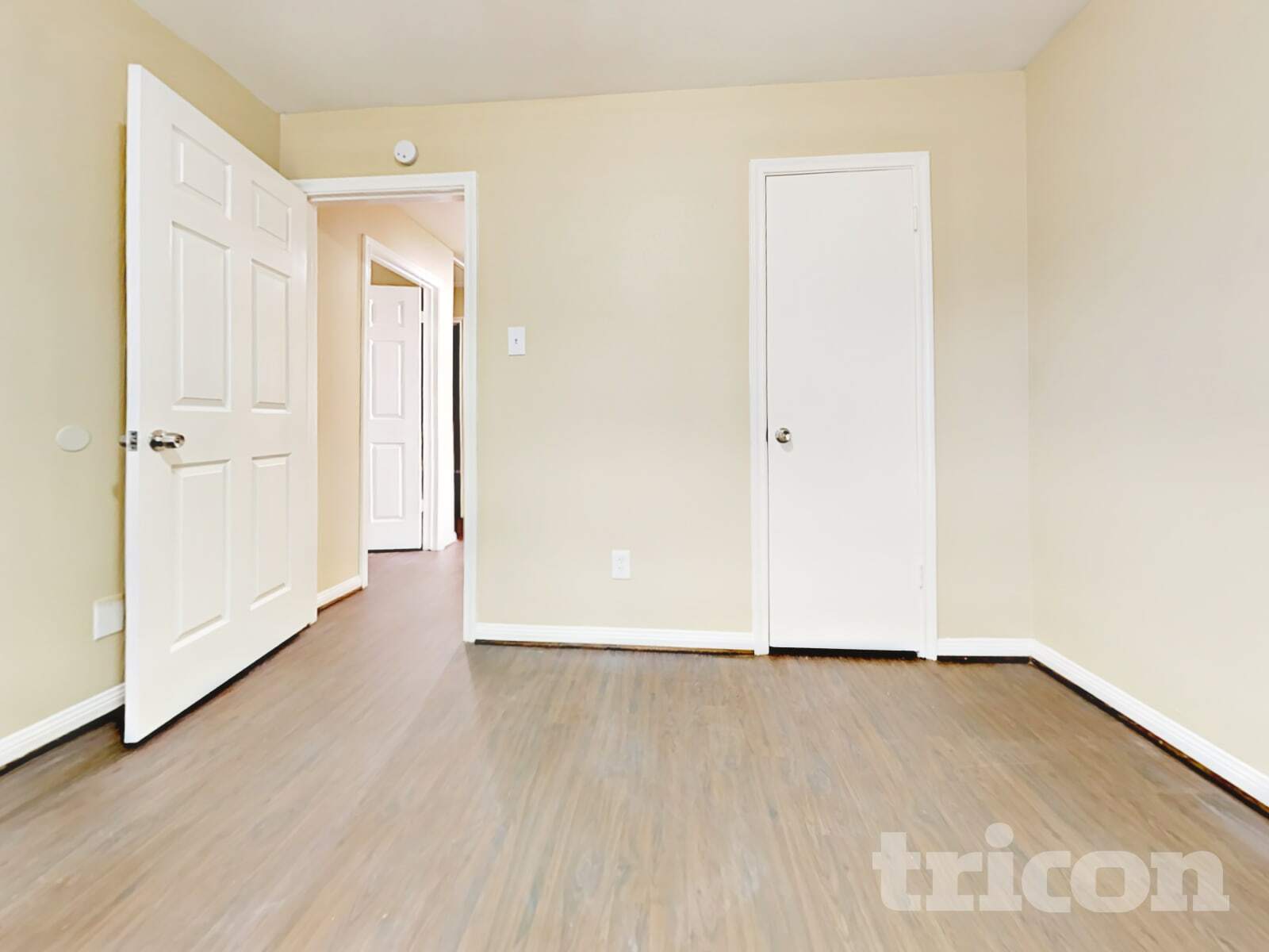 Building Photo - 16311 Green Shade Dr