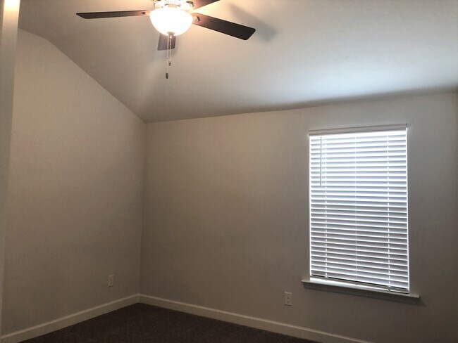 Building Photo - 8195 Bannock Cir