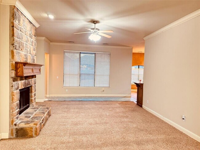 Building Photo - 601 Ellsworth Ave