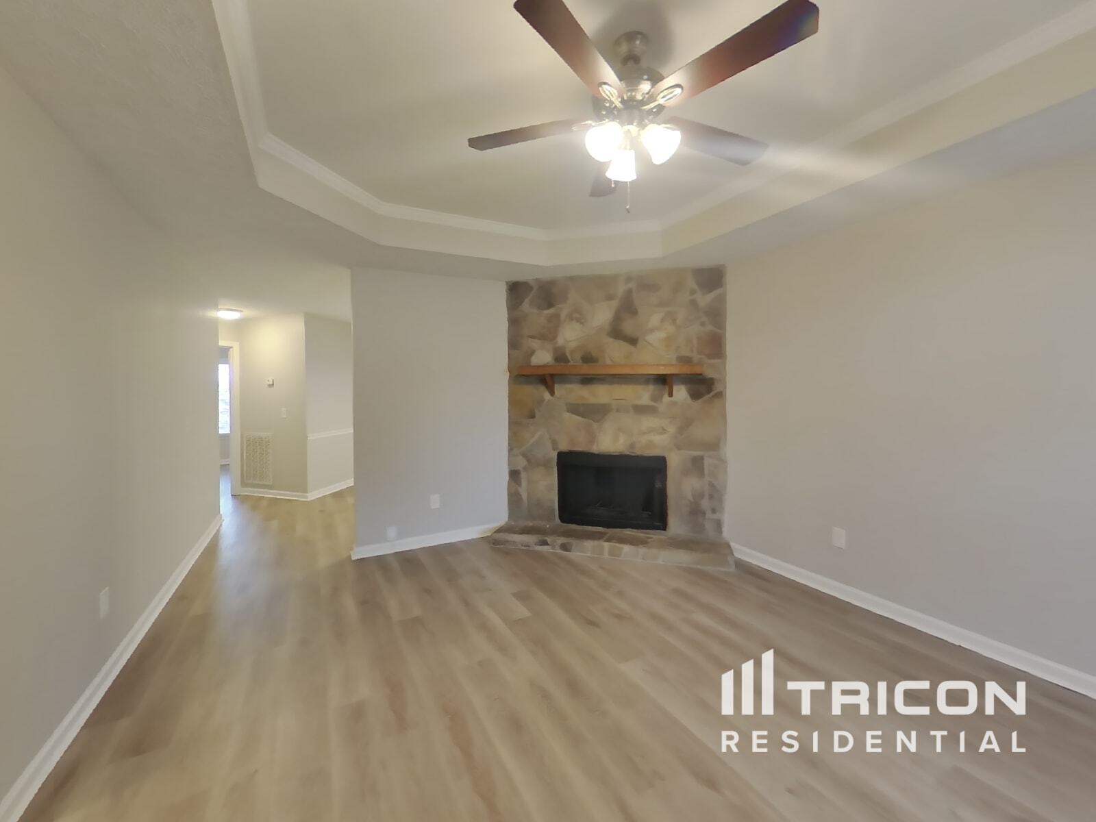 Building Photo - 362 Park Ct N