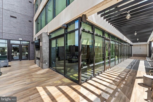 Building Photo - 1650 Silver Hill Dr