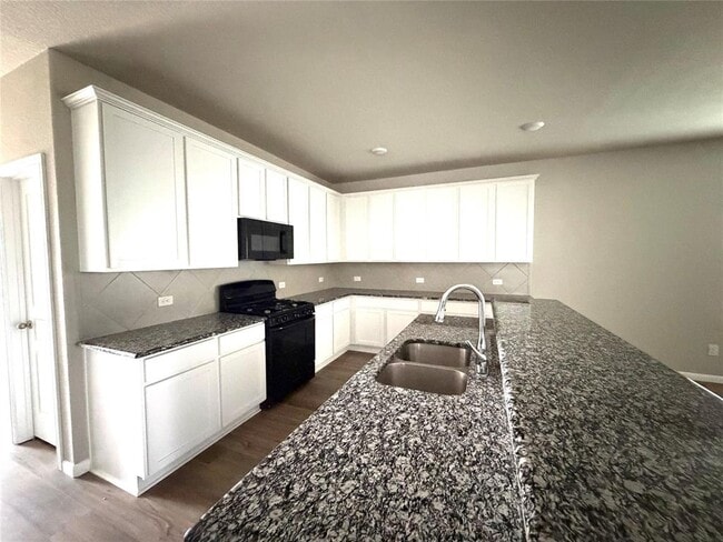 Building Photo - 17205 Borromeo Ave