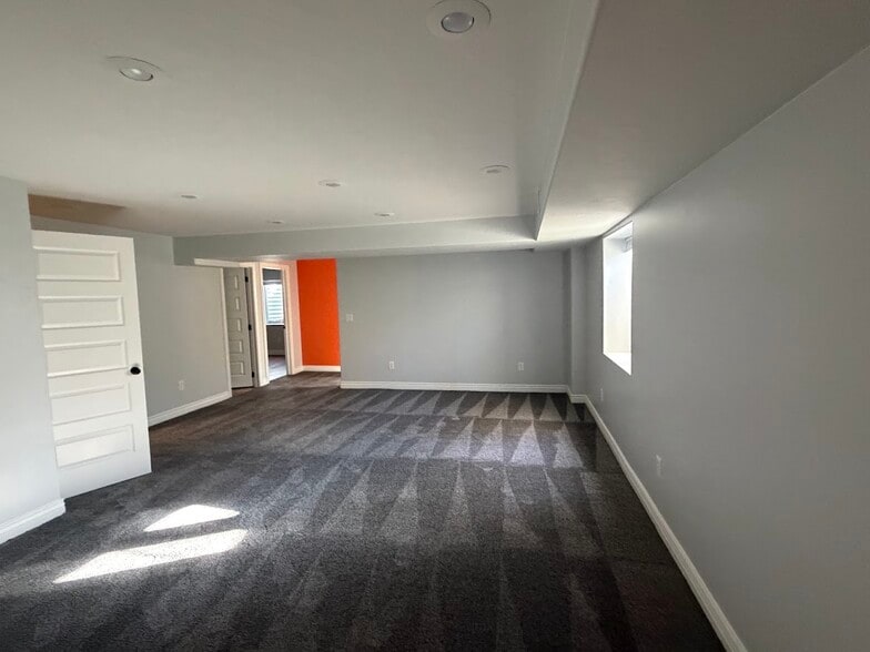 Building Photo - 818 S 4425 W