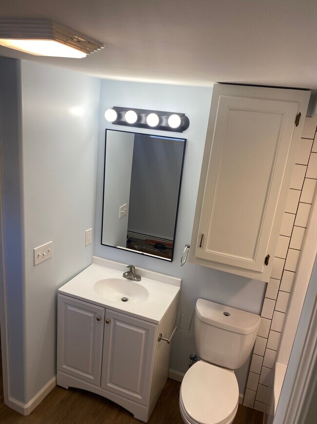 Building Photo - 1206 Cosgriff Ct