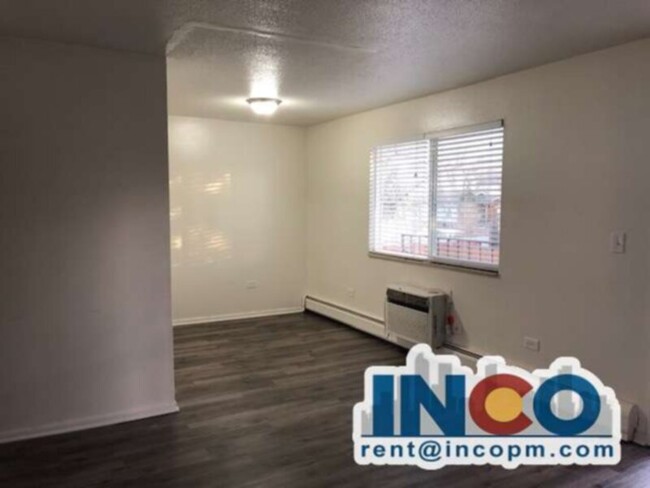 Building Photo - Comfortable 2 bed 1 bath Condo Near Sloans...