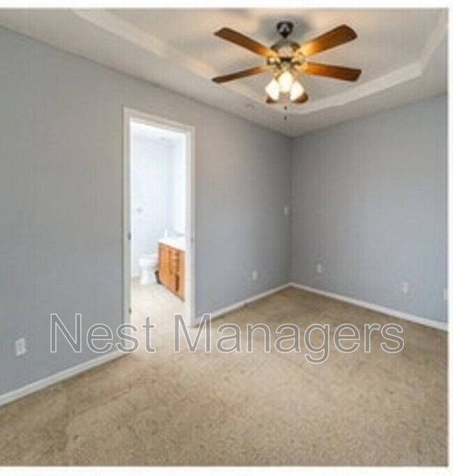 Building Photo - 2225 Stornoway Ct
