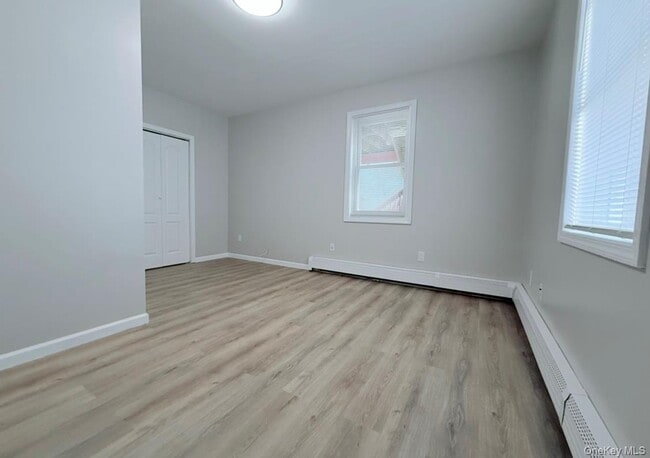 Building Photo - 621 2nd St