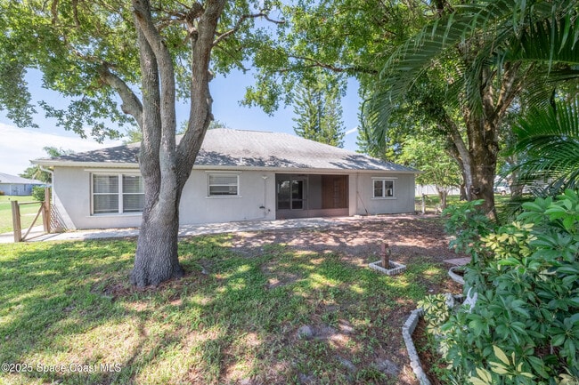 Building Photo - 187 Pinta Cir