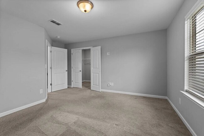 Building Photo - Beautiful 3BR in Smyrna
