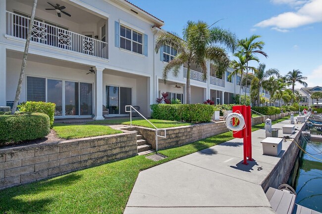 Building Photo - 1000 US-1