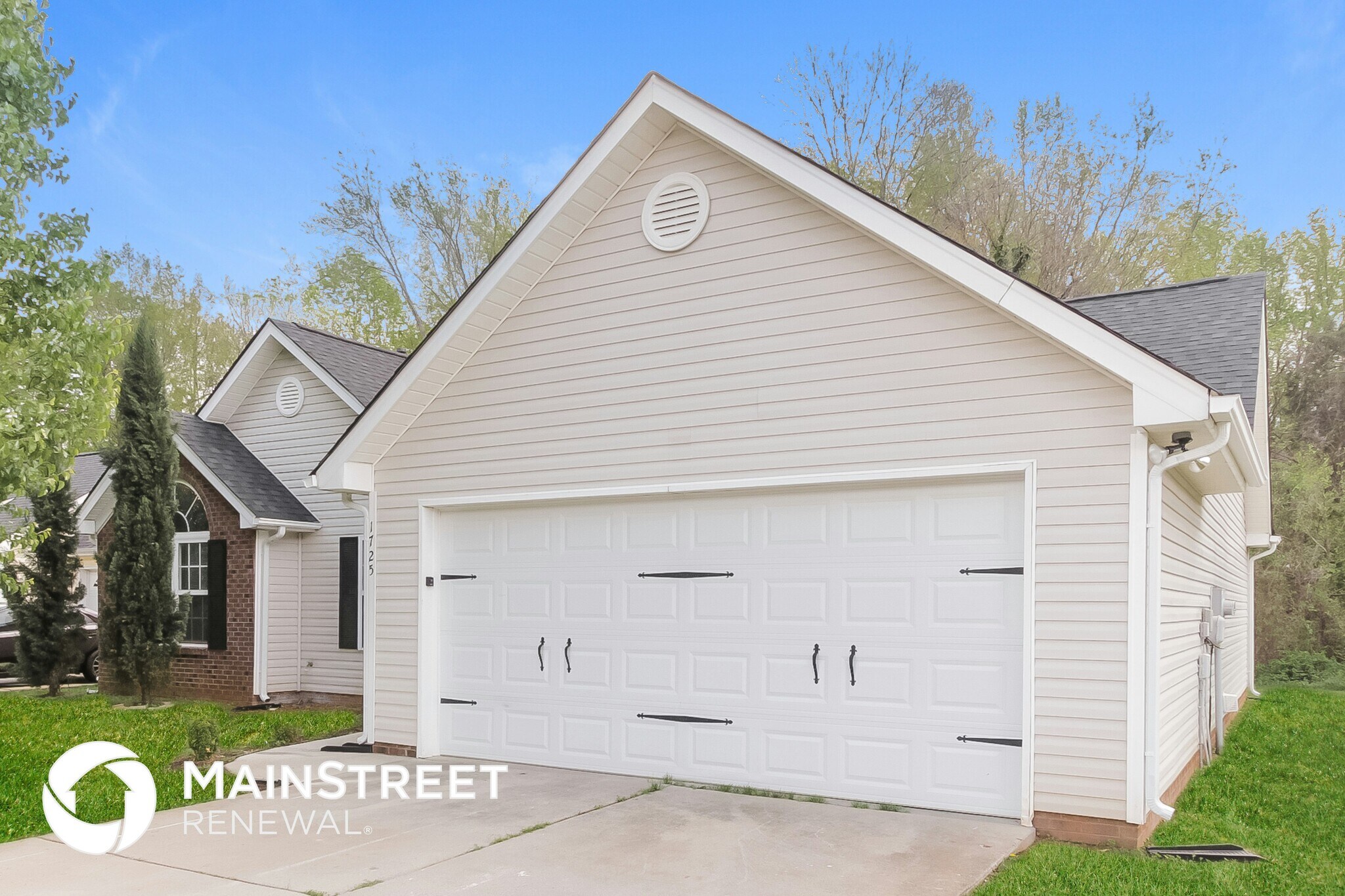 Building Photo - 1725 Clooney Ln