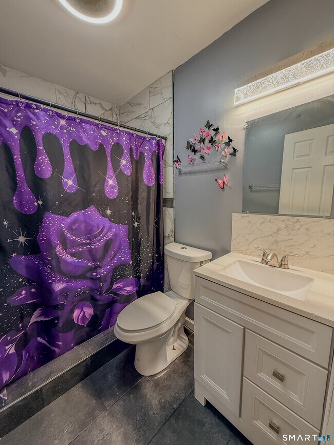 Building Photo - 51 River St