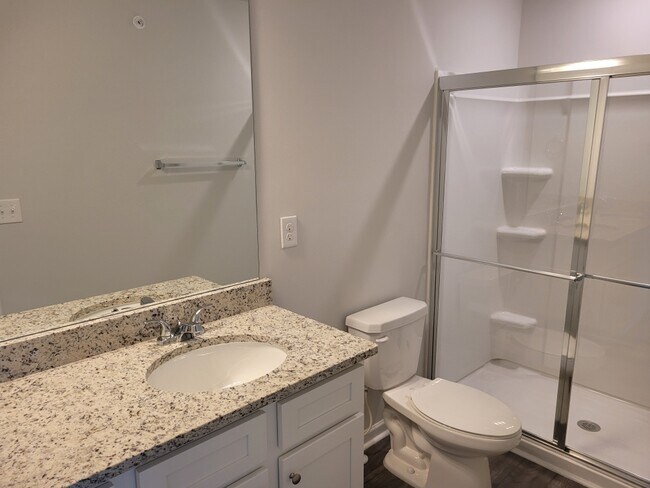 Bathroom - 11554 Chatham Dr